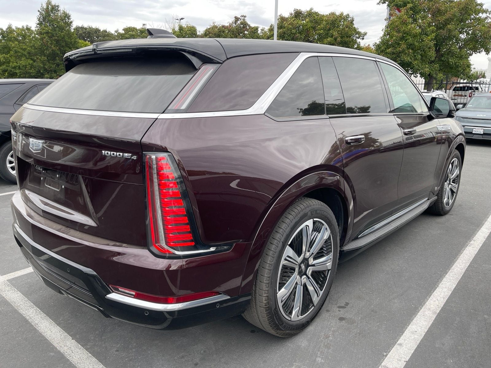 cadillac escalade iq 2026 1GYTEDKL4TU104771 image cadillac escalade iq 2026 1GYTEDKL4TU104771 image